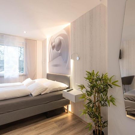 Messe-Hotelzimmer-Einzimmerappartement Leverkusen Dış mekan fotoğraf
