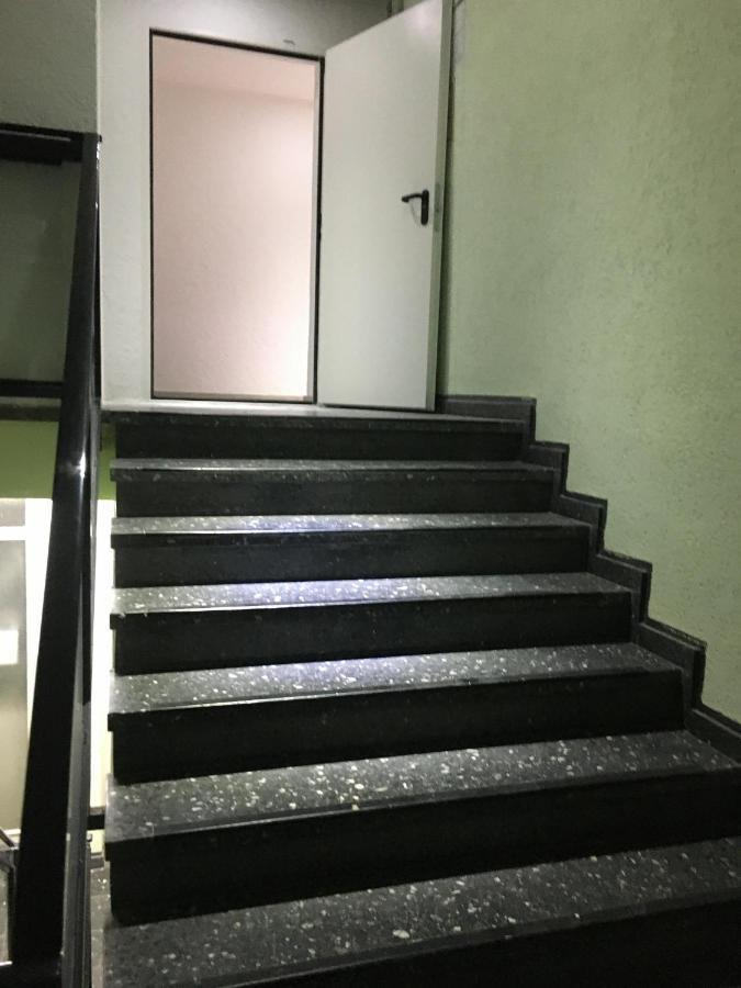 Messe-Hotelzimmer-Einzimmerappartement Leverkusen Dış mekan fotoğraf